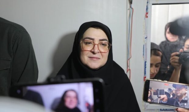 سخنگوی دولت از مُهر گذرنامه مرز چیلات رونمایی کرد سخنگوی دولت از مُهر گذرنامه مرز چیلات رونمایی کرد